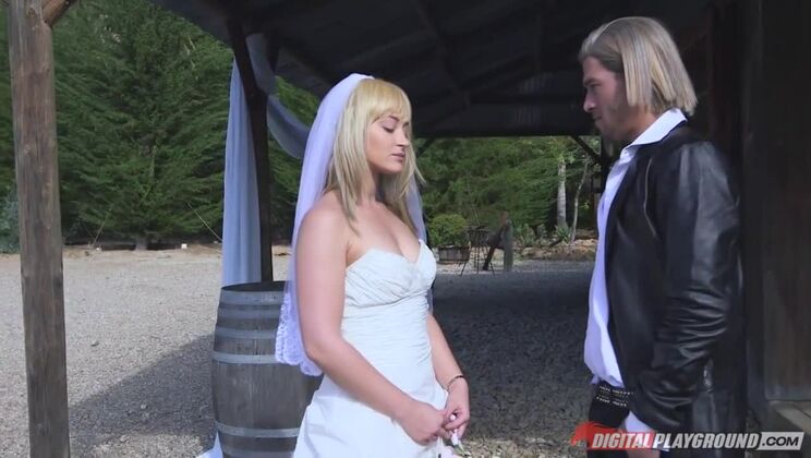 Hairy Dani Daniels and Xander Corvus Handjob