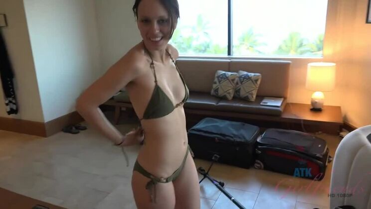 [ATKGirlfriends] - Jade Nile Foot Fetish Ends in Creampie - Tattooed Amateur