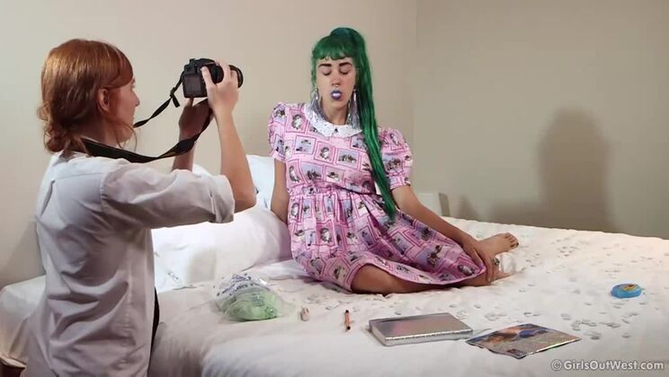 [GirlsOutWest] - Avalon & Emerald Celebrate - Happy Vagina - Avalon - Emerald