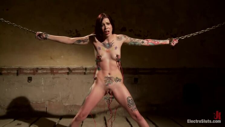 [Electrosluts] - Lesdom with Krysta Kaos and Bobbi Starr: Hardcore Anal - Krysta Kaos - Bobbi Starr