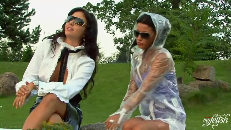 [Tainster] - Billy Raise and Tea in Brunette Lesbo Action - Tea - Billy Raise