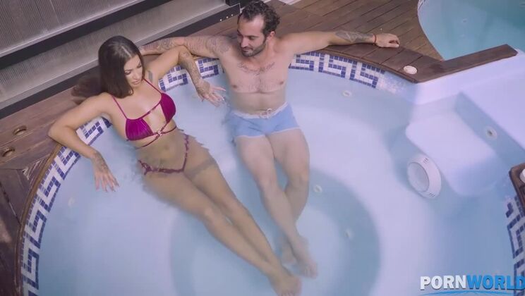 Susy Gala Big Tits MILF Takes Big Cock & Messy Facial