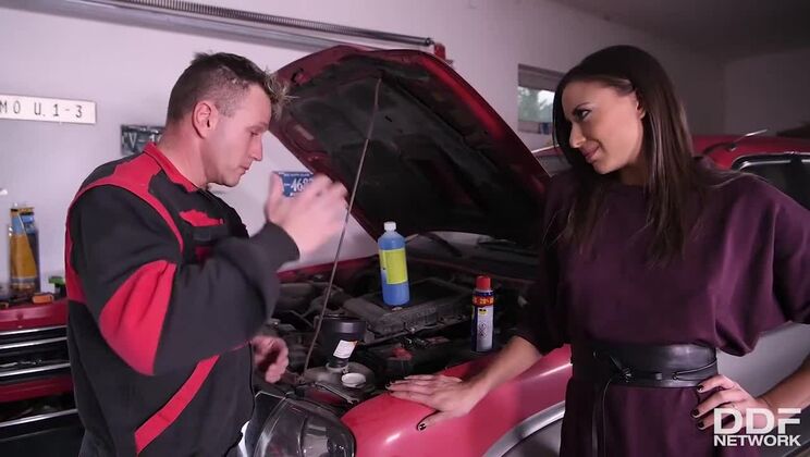 Cassie Del Isla - French Service