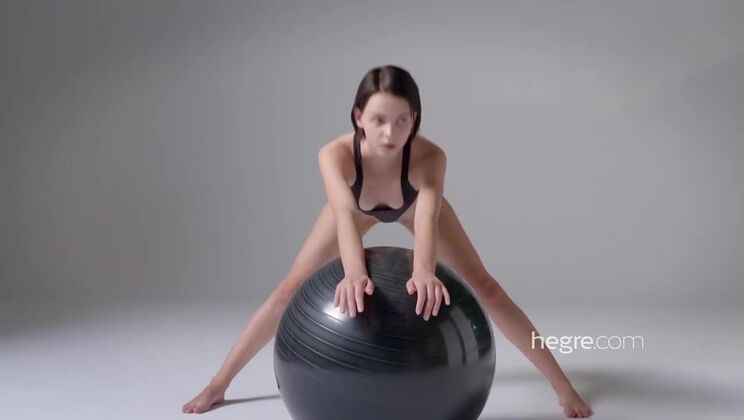 [Hegre] - Ariel’s Naked Gym Time - Small Tits & Hot Moves - Anna AJ