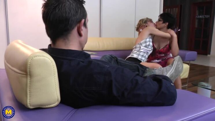 Housewives Becky and Gizelda B. Enjoy Facial Threesome