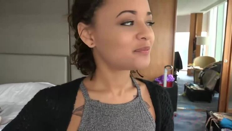 [ATKGirlfriends] - Shaved Holly Hendrix in Amateur Fetish Video - Holly Hendrix