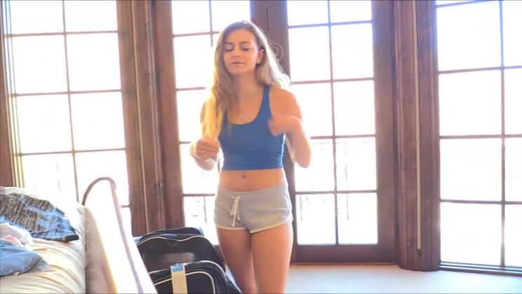 Fetish Fingering for Young Nudist Cara