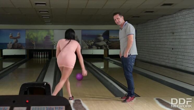 [HandsOnHardcore] - Hot Girls Nataly Gold and Anissa Kate Polish Some Bowling Balls - Anissa Kate - Nataly Gold