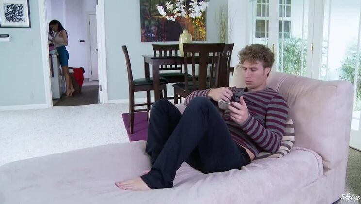 [TwistysHard] - Brunette Babe Romi Rain in Naughty Laundry - Romi Rain - Michael Vegas