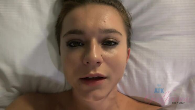 Tattooed babe gets a deep creampie