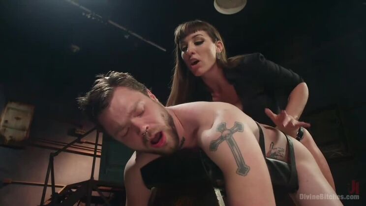 [DivineBitches] - Hardcore BDSM with Mistress Kara and Slave Mike - Mistress Kara - Mike Panic