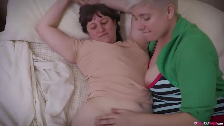 Charlee and Violette Anal Action