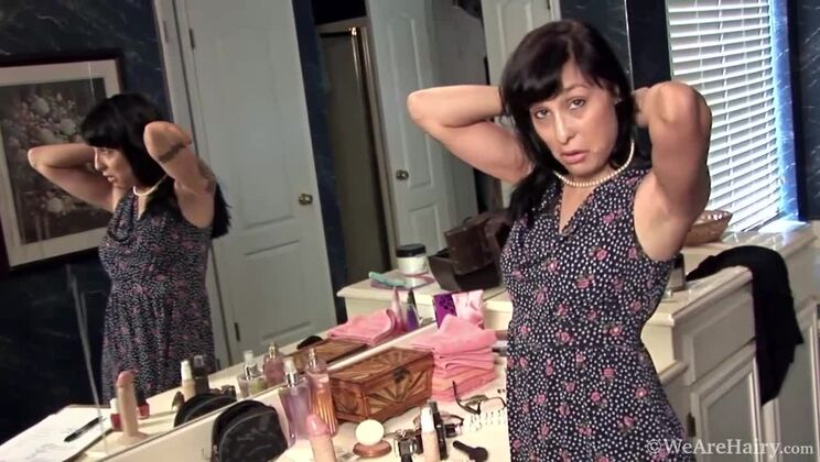 [WeAreHairy] - American Brunette Lucy Dutch - Hairy and Beautiful - Betty Jones