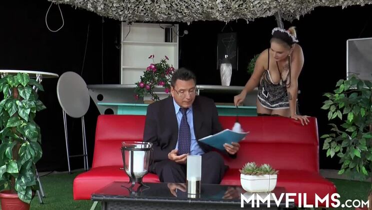 Crystal Clear Fucking with Mia Bitch