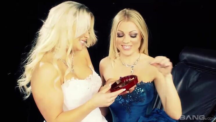 [BANG.com] - Lesbian Lover in Stockings and Lingerie - Cindy Behr - Mel Rook