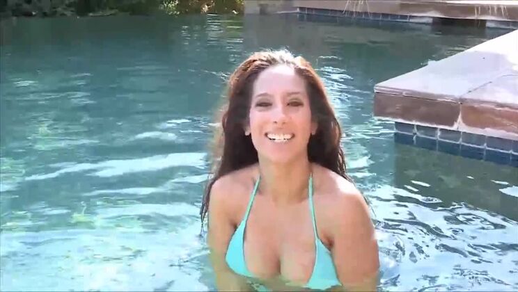 Nudist Voyeur Video of a Young Teen