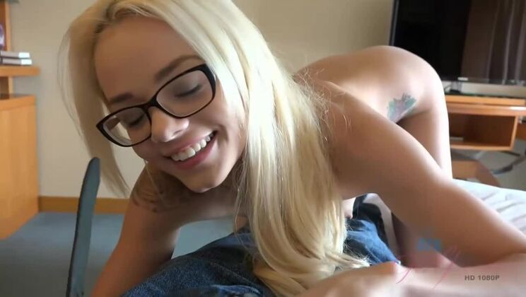Elsa Jean Gets a Creamy Cumshot
