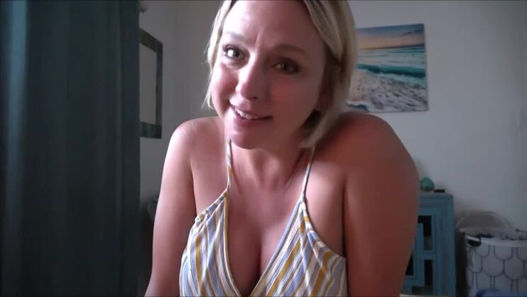 [MomComesFirst] - Beach Seduction - Brianna Beach Stepmom - Brianna Beach