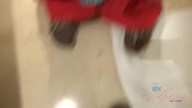 [ATKGirlfriends] - Emma Evins gives amateur footjob delights