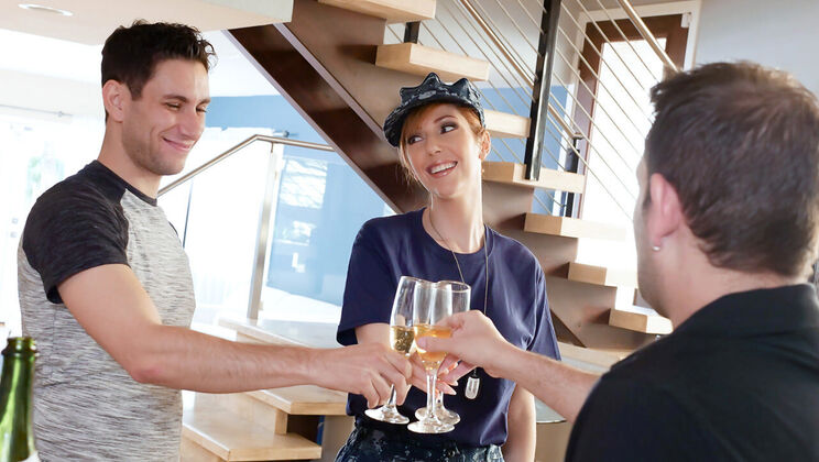 [FamilyStrokes] - Stepfamily Fantasy Fuck - Brad Knight - Lauren Phillips