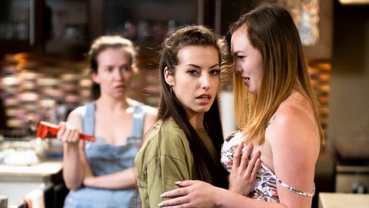 Redhead Teen Gets Fingers and Rimmed