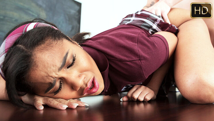 [InnocentHigh] - Schoolgirl's Naughty Request