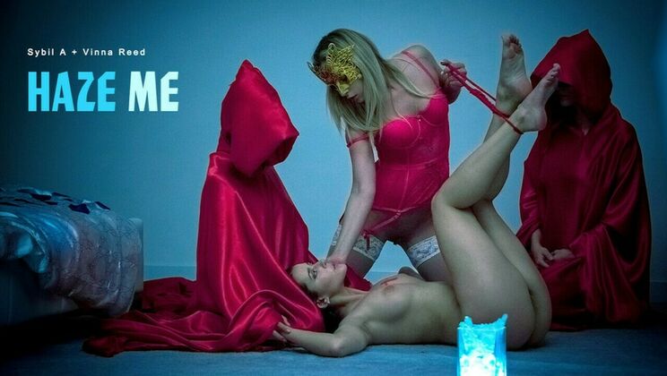 [Babes.com] - College Girls' Wet Dreams - Sybil - Vinna Reed