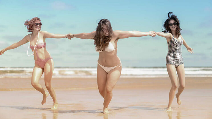 [SouthernSins] - Lesbian Beach Fun with Public Sex - Lily Rei - Chloe B - Kenji Sky - Kara Dasna