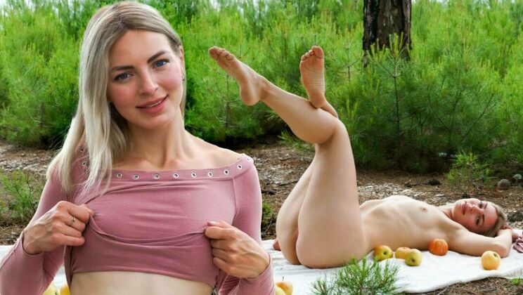 [ClubSweethearts] - European Teen Roxy T Goes Skinny Dipping