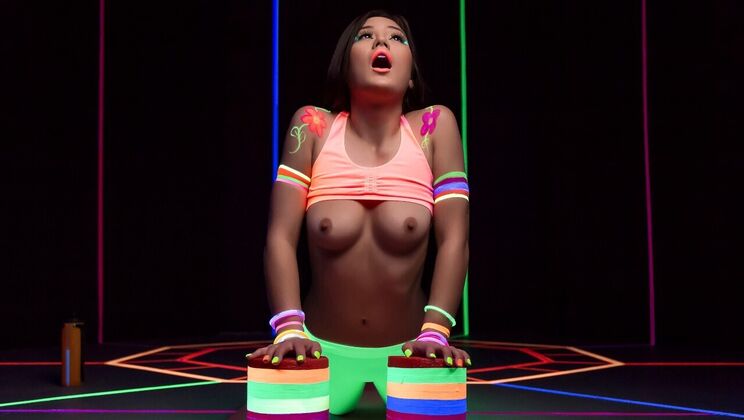 Johnny Sins Illuminates Kendra Spade