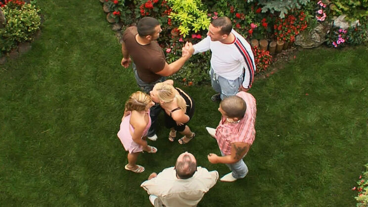 [GroupSexGames] - Blowjob Party with 2 Guys - Yasmine Gold - Debbie White