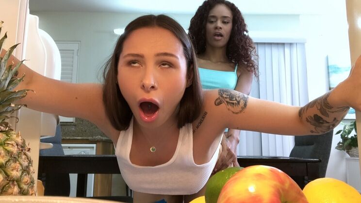 [Brazzers] - Hot Lesbian Cheating: Strap-On Fuck with Scarlit & Mia - Scarlit Scandal - Mia Moore