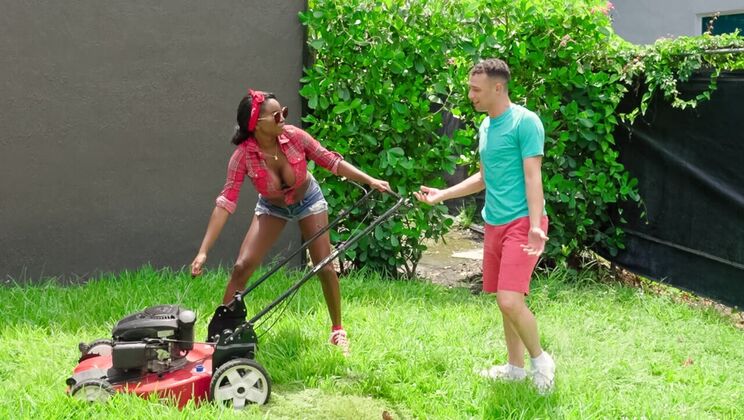 [MilfHunter] - Amateur MILF Neighbor Gets Wild Outdoors