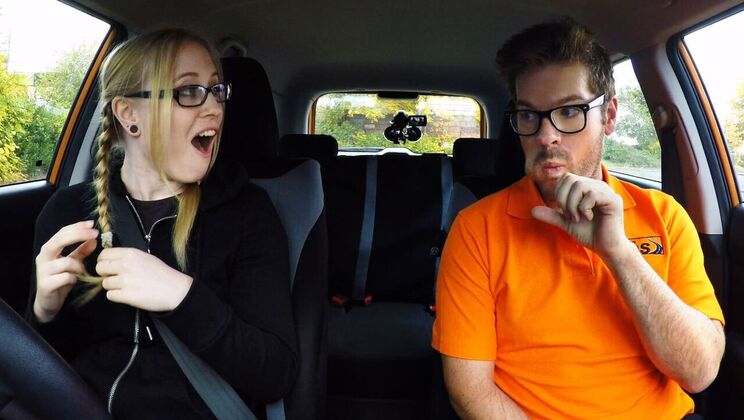 [FakeDrivingSchool] - Doggystyle and Handjob in Car - Ryan Ryder - Satine Spark