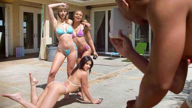 [RKPrime] - Big Tits Babes Enjoy Photo Day