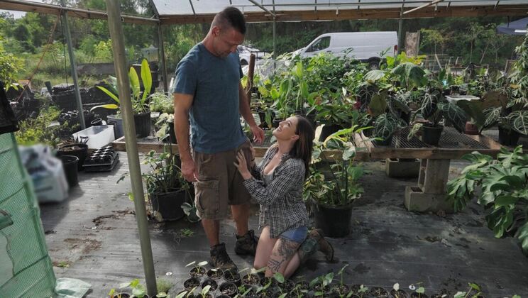 Blowjob and Doggystyle in the Greenhouse