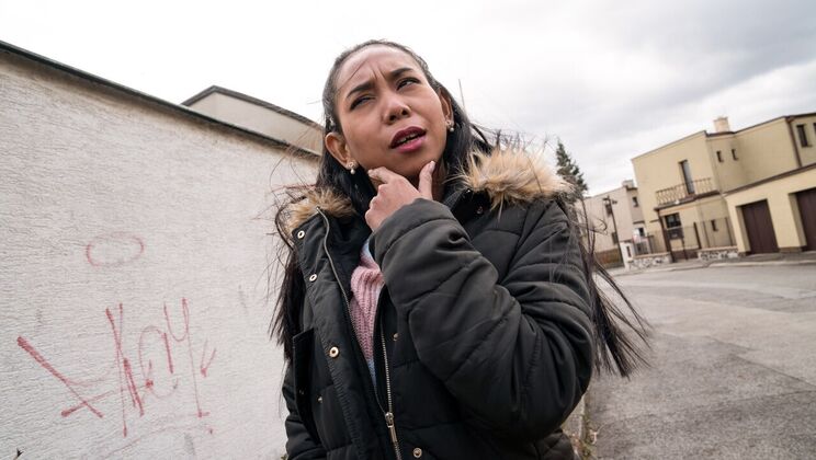 [PublicAgent] - Asian Babe Gets Paid for Outdoor Sex