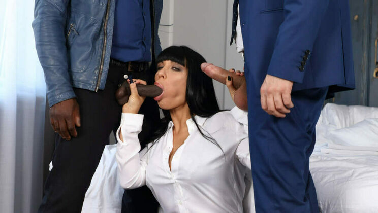 [ElegantRaw] - Facial Cumshot on Valentina Ricci's Face