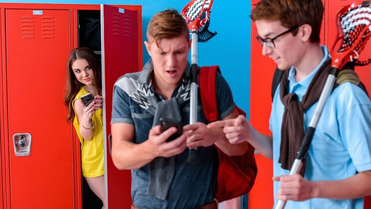 [TeensLoveHugeCocks] - Blonde Bombshell Megan Marx Gets Fucked by Big Cock - Oliver Flynn - Megan Marx