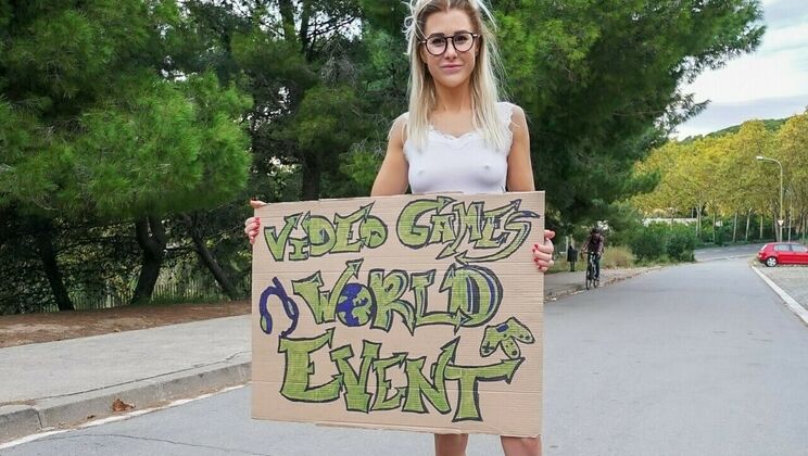 [StrandedTeens] - Blowjob and Fuck in Car!