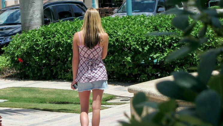 [PervsOnPatrol] - Tattooed Latina Gets a Facial in the Missionary Position - Bruno Dickens - Heidi