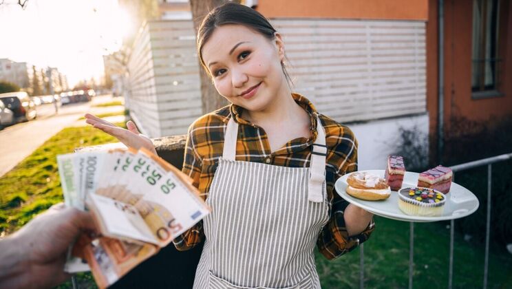 [PublicAgent] - Big Dick Creampie for Asian Babe