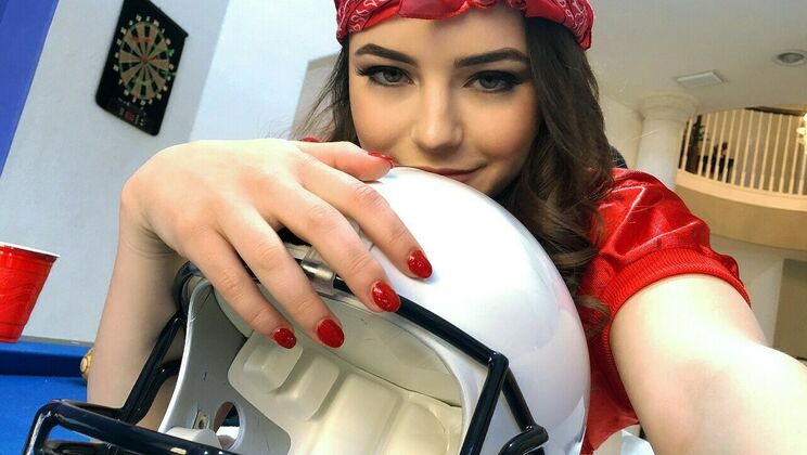 Girlfriend Loses, Gets Naughty