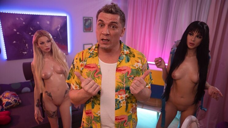 [FakeHostel] - Alien Backpackers Get Naughty