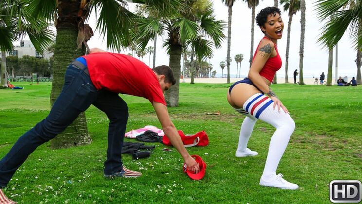 [RKPrime] - Athletic Twerker's Face Sitting - Honey Gold - Brad Knight