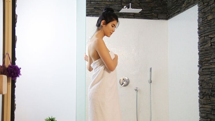 Ass Fingering and Licking in the Shower