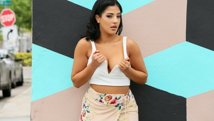 [PublicPickups] - Air Out My Brunette