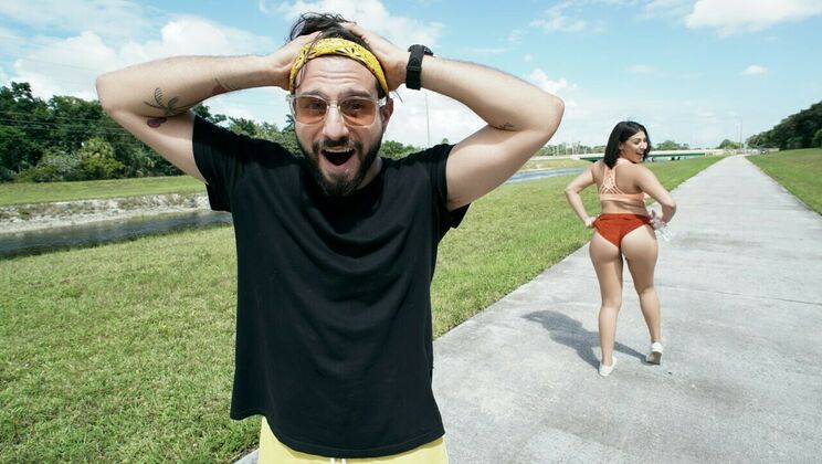 Valentina Jewels Rides Tony Rubino's Big Dick