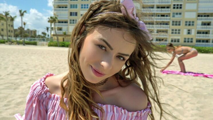 [MOFOSLab] - Outdoor Amateur Sex with a Ukulele