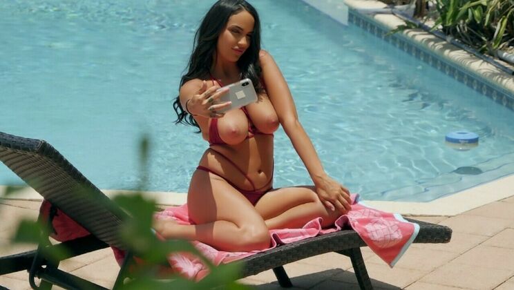 [PervsOnPatrol] - Hot Outdoor Action with Big Titted Sofi Ryan - Damon Dice - Sofi Ryan